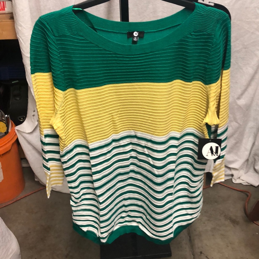 A&I x lg blouse golf green yellow white